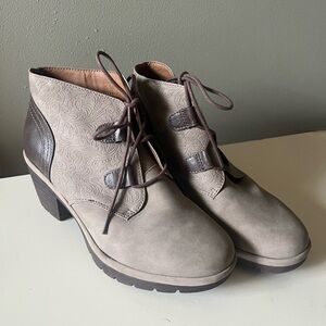 Tan Women's Ankle Boots